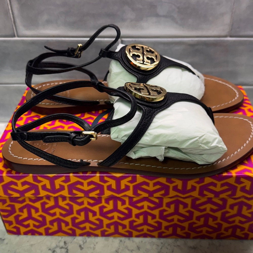 Tory Burch Black & Gold Leather Sandals. Leticia flat tumbled leather. Sz 10.5 - Picture 6 of 13